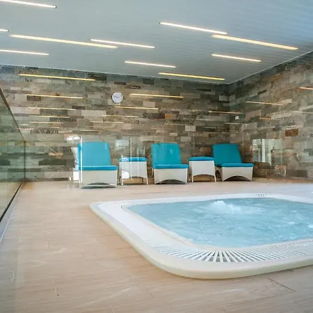 Апартаменти Silver Mountain 4*